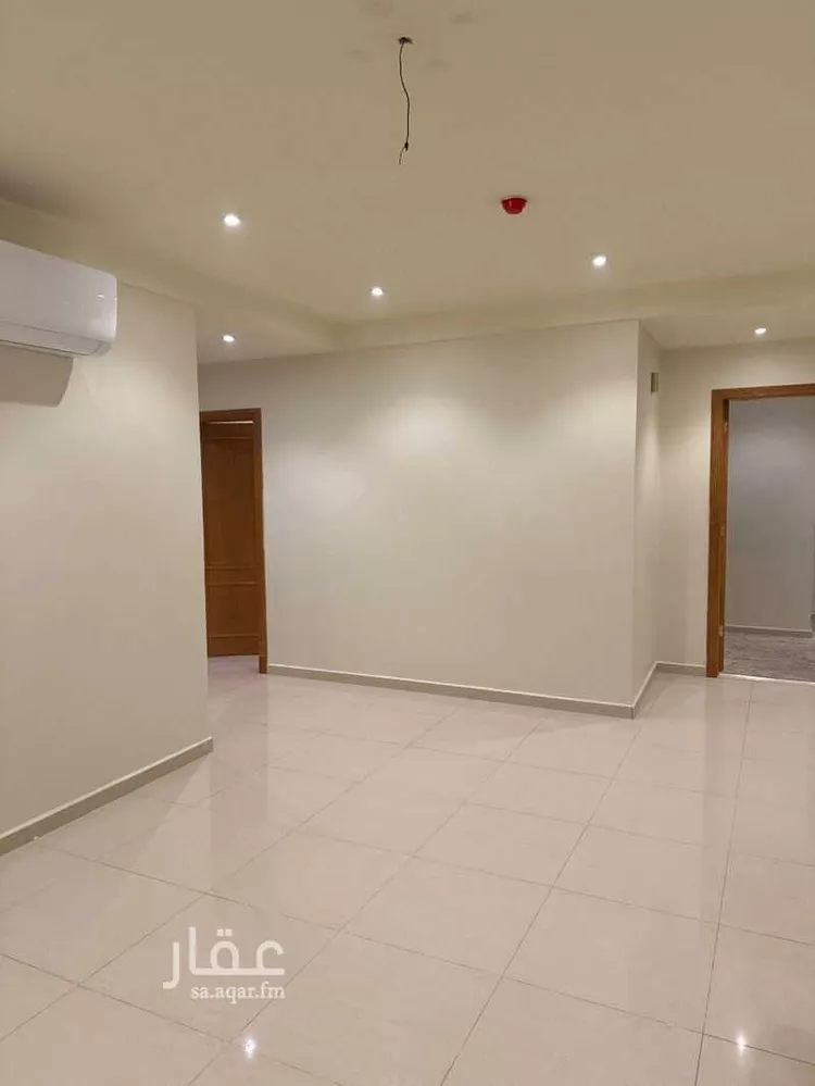 شقة للإيجار في شارع الرقعى, حي الحمراء, مدينة الخبر, المنطقة الشرقية صورة 4