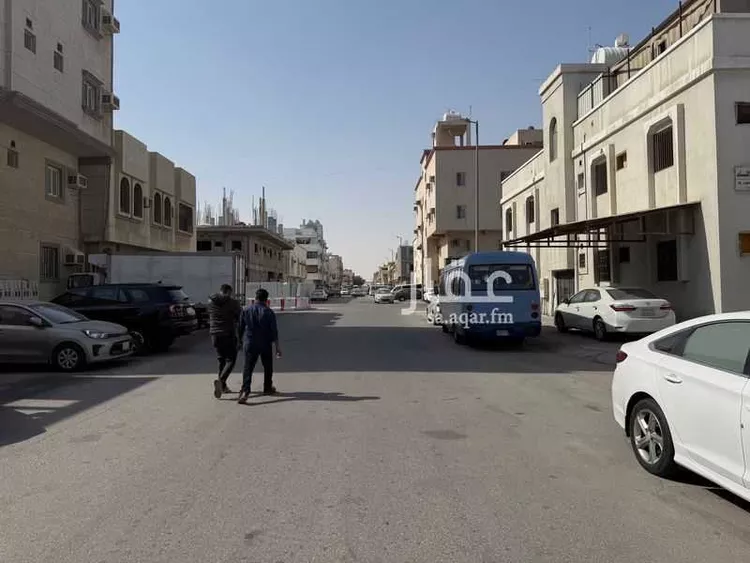 عمارة للإيجار في شارع الثالث والعشرون, حي الخبر الجنوبية, مدينة الخبر, المنطقة الشرقية صورة 4