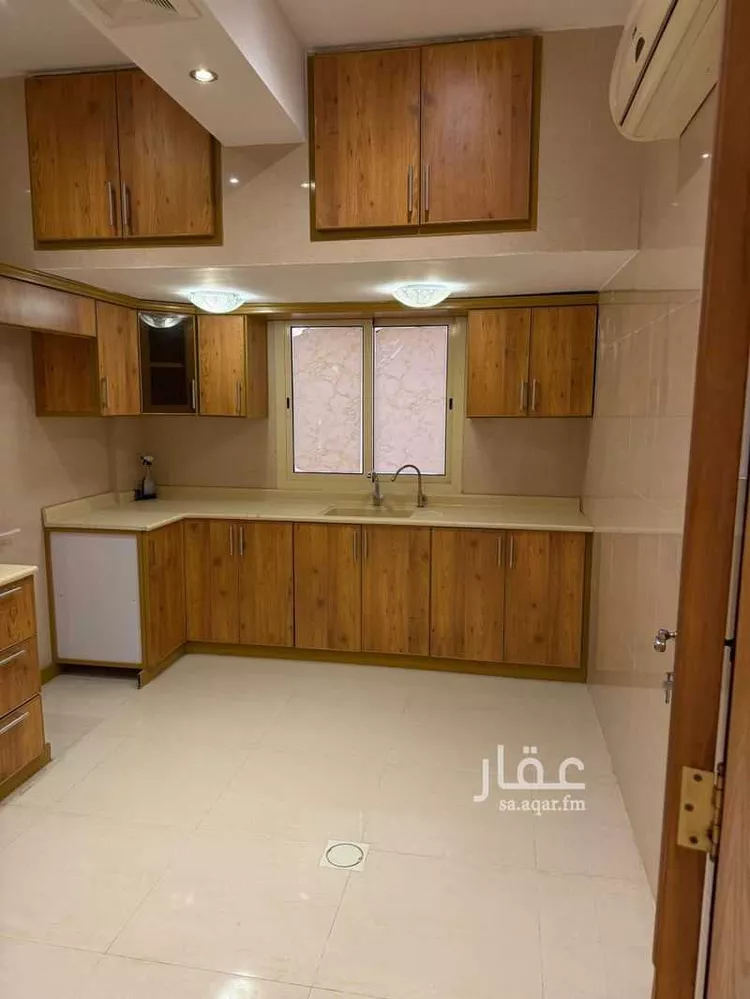 شقة للإيجار في شارع الرقعى, حي الحمراء, مدينة الخبر, المنطقة الشرقية 6