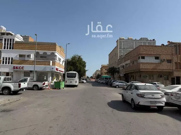عمارة للإيجار في شارع الثالث والعشرون, حي الخبر الجنوبية, مدينة الخبر, المنطقة الشرقية صورة 3