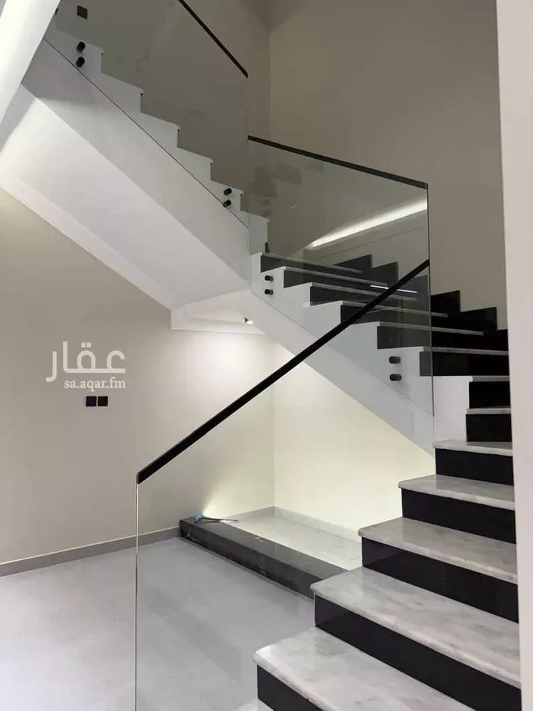 فيلا للبيع في شارع أبي الحسن الفصيحي, حي الصواري, مدينة جدة, منطقة مكة المكرمة صورة 5