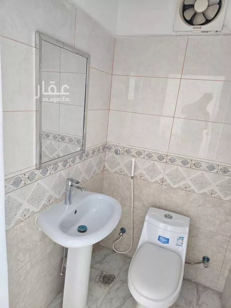 محل للإيجار في شارع الشريف بركات ابن محمد, حي القرينية, مدينة جدة, منطقة مكة المكرمة صورة 5