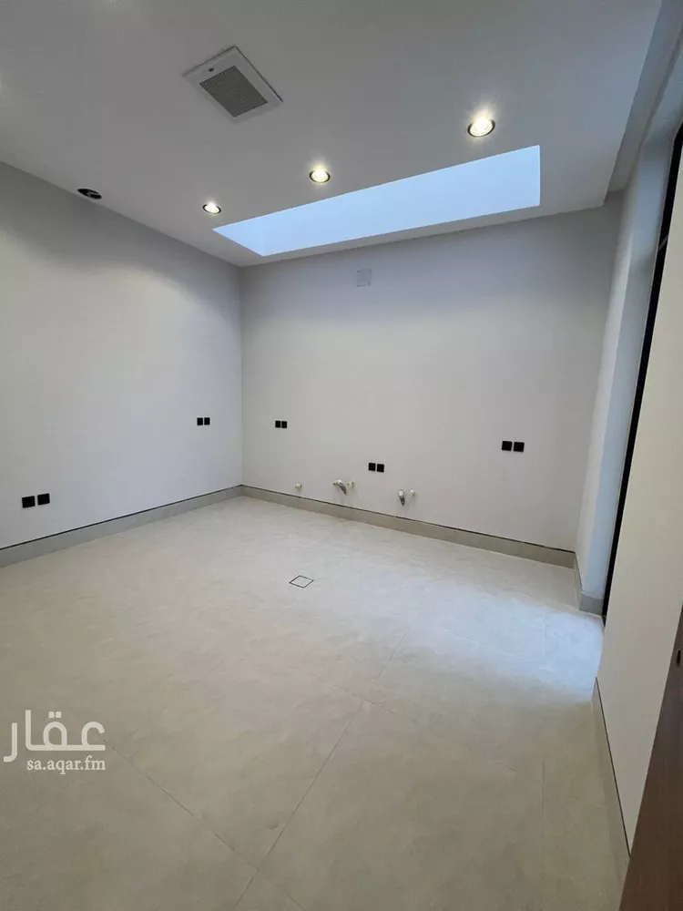 فيلا للبيع في شارع أبي الشيخ الأصبهاني, حي المهدية, مدينة الرياض, منطقة الرياض صورة 4