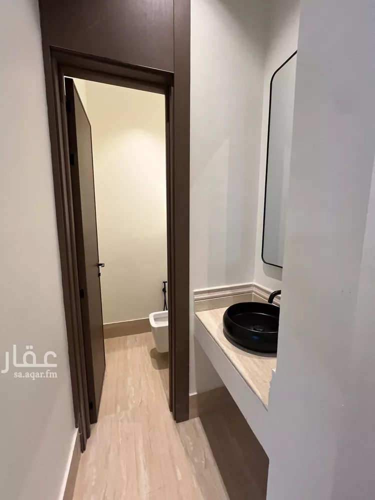 فيلا للبيع في شارع أبي الشيخ الأصبهاني, حي المهدية, مدينة الرياض, منطقة الرياض صورة 2