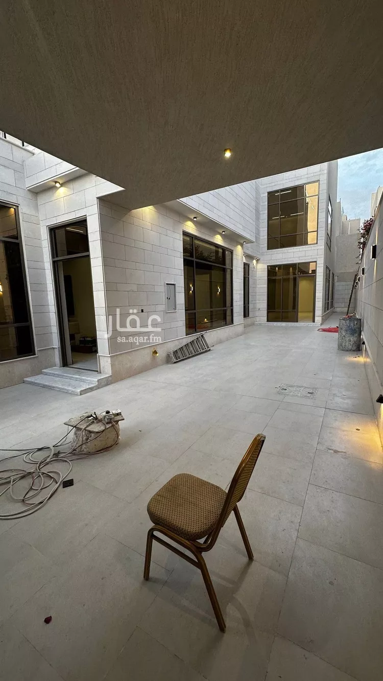 فيلا للبيع في شارع أبي الشيخ الأصبهاني, حي المهدية, مدينة الرياض, منطقة الرياض صورة 5