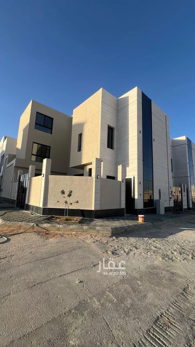 فيلا للبيع في شارع فؤاد محمد عمر توفيق, حي المهدية, مدينة الرياض, منطقة الرياض صورة 2