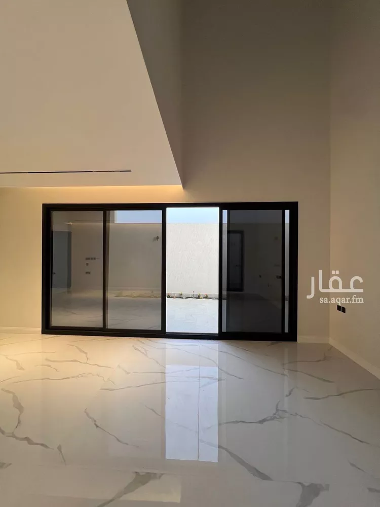 Villa for Sale in Riyadh Al Mahdiyah صورة 3