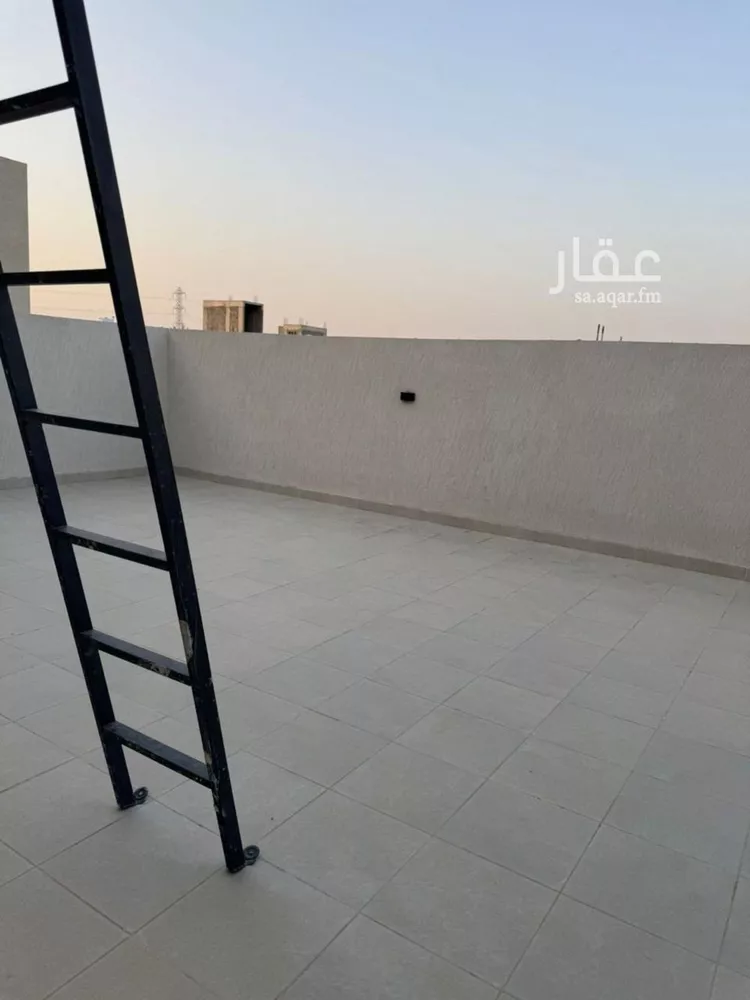 فيلا للبيع في شارع اسماء بنت مالك, حي عقرباء, مدينة امارة منطقة الرياض - الجبيله, منطقة الرياض صورة 2