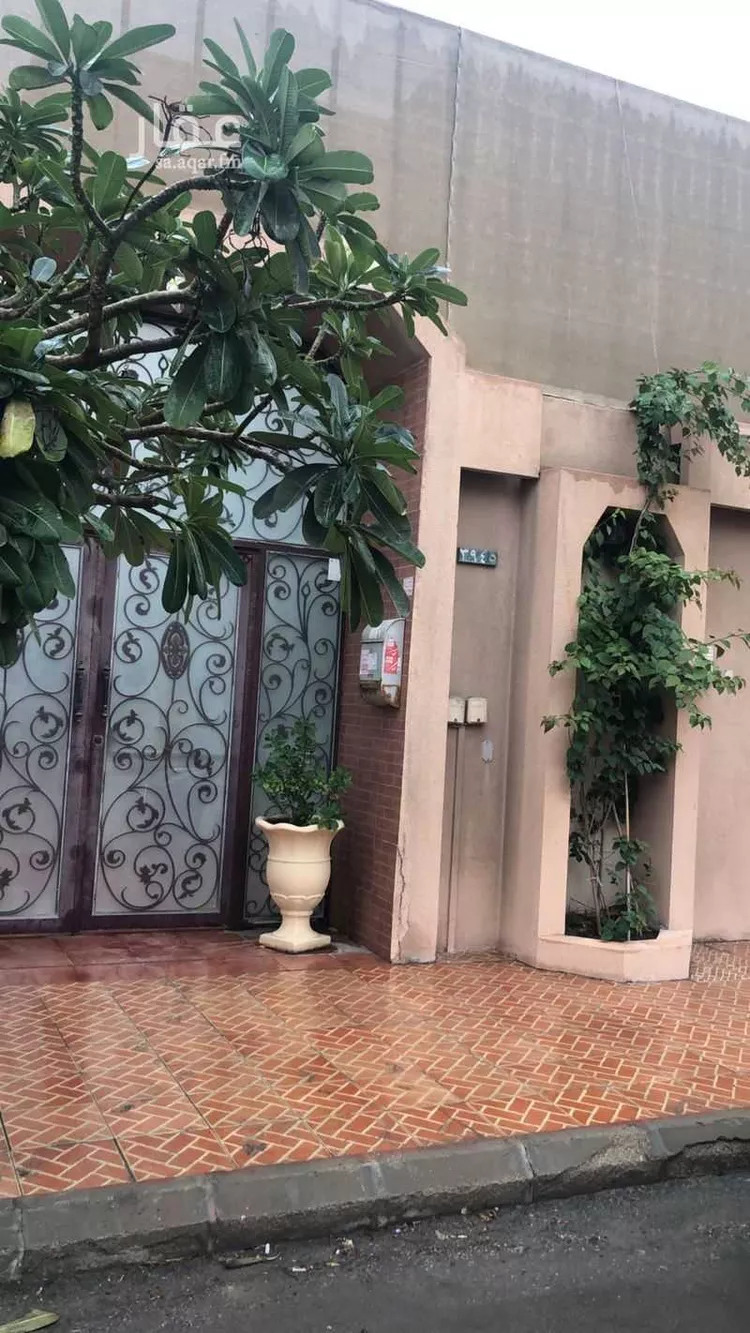 فيلا للبيع في شارع البحرين ، حي الفيحاء ، الدمام ، الدمام