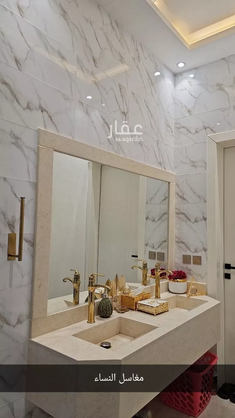 دور للبيع في شارع اسامة بن زيد, حي الجامعة, مدينة المزاحميه, منطقة الرياض صورة 2