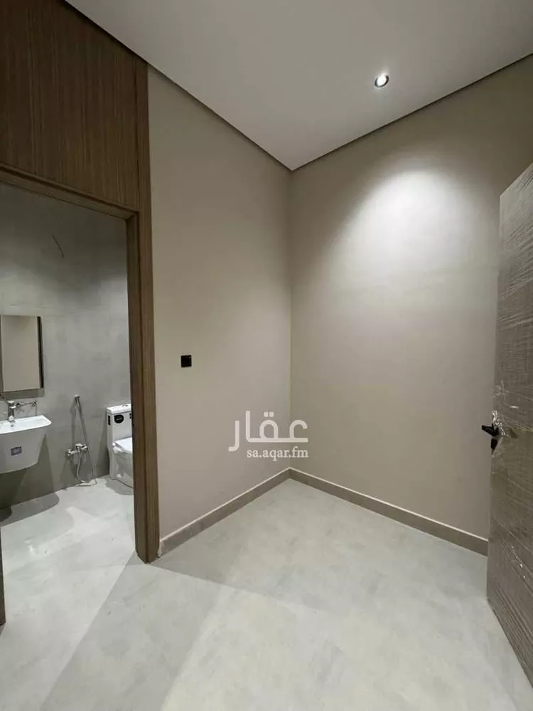 فيلا للبيع في شارع رشيد الدين الصوري, حي الجنادرية, مدينة الرياض, منطقة الرياض 16