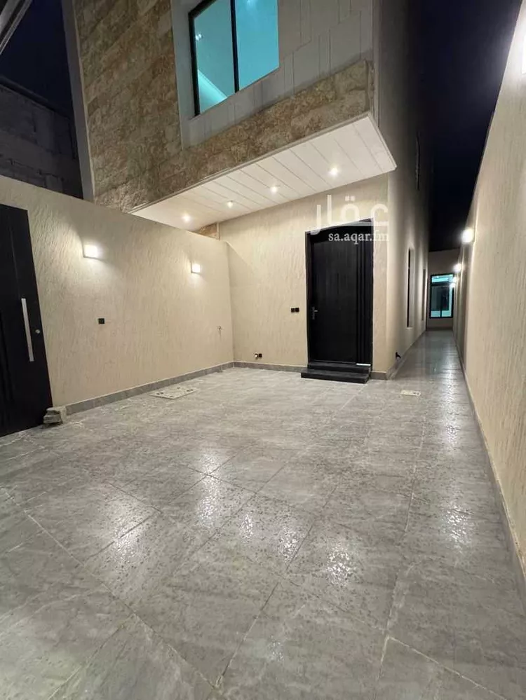 Floor for Sale in Riyadh Al Janadriyah