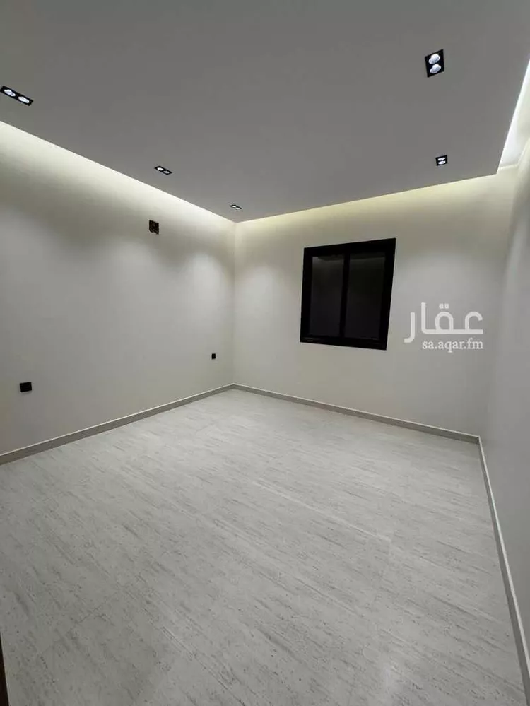 Floor for Sale in Riyadh Al Janadriyah 9