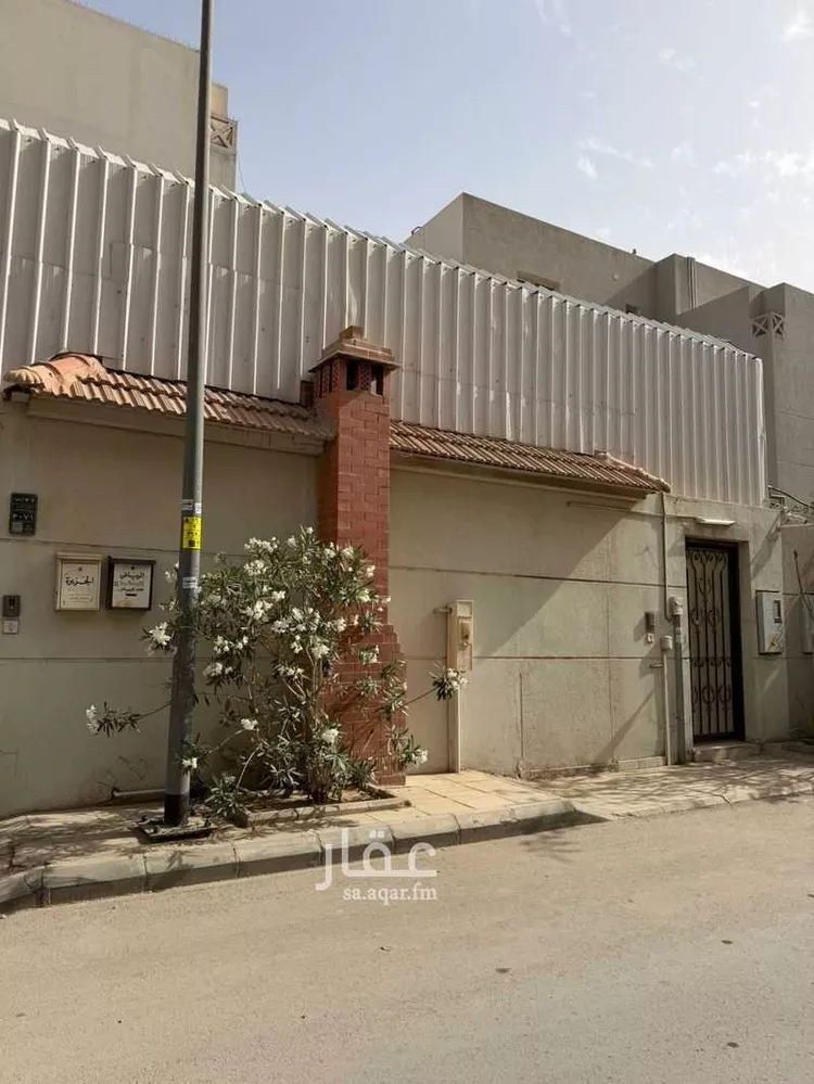 فيلا للبيع في شارع الفارسية, حي الربوة, مدينة الرياض, منطقة الرياض صورة 2