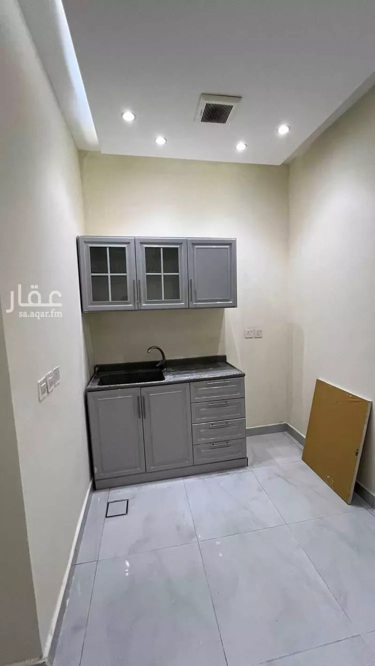 شقة للإيجار في شارع المفضل بن المهلب, حي المعذر, مدينة الرياض, منطقة الرياض صورة 3