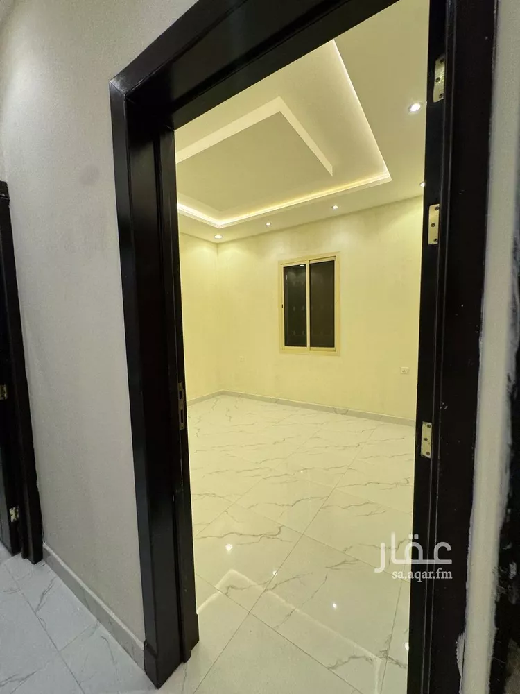 شقة للإيجار في شارع حجر بن النعمان, حي المعذر, مدينة الرياض, منطقة الرياض صورة 3