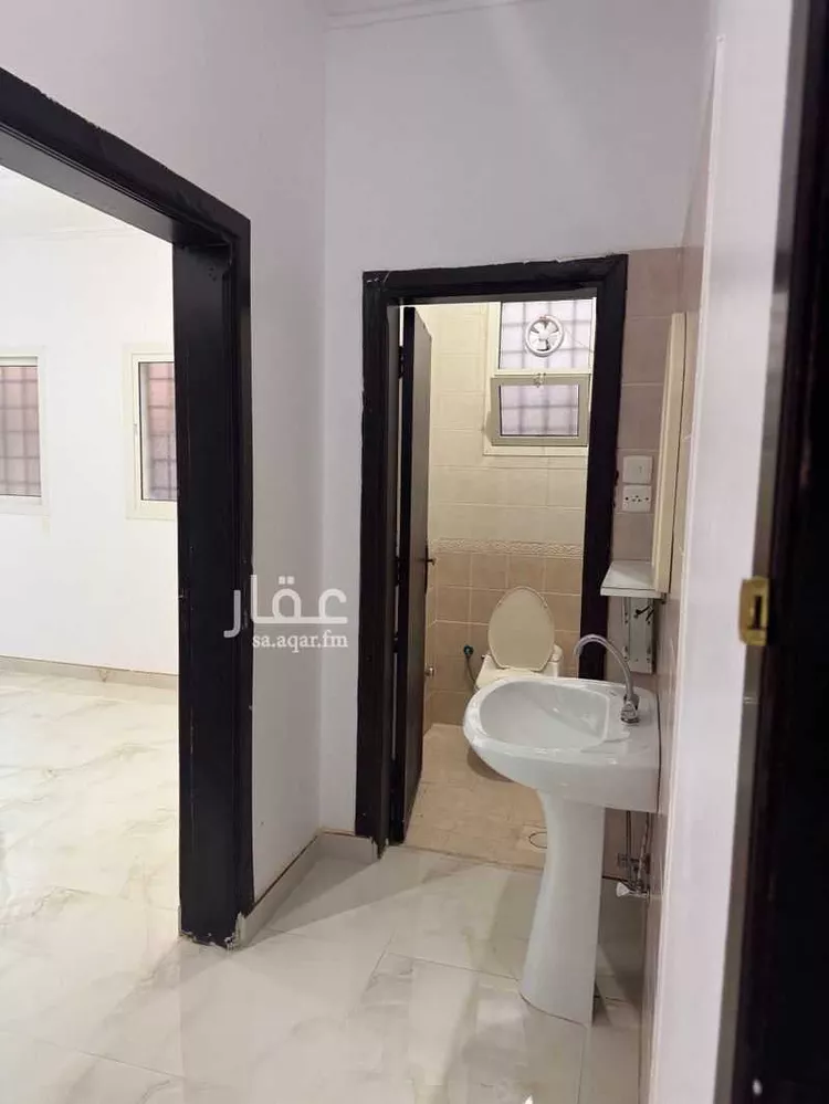 شقة للإيجار في شارع شيبة بن الوليد, حي المعذر, مدينة الرياض, منطقة الرياض صورة 3