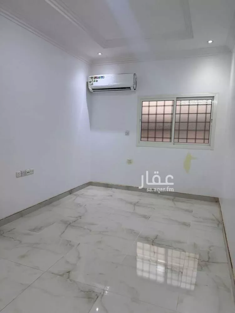 شقة للإيجار في شارع شيبة بن الوليد, حي المعذر, مدينة الرياض, منطقة الرياض