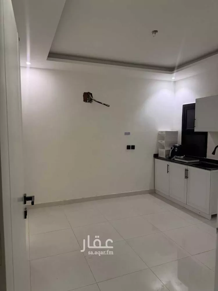 شقة للإيجار في شارع عبدالحق بن هارون, حي المعذر, مدينة الرياض, منطقة الرياض