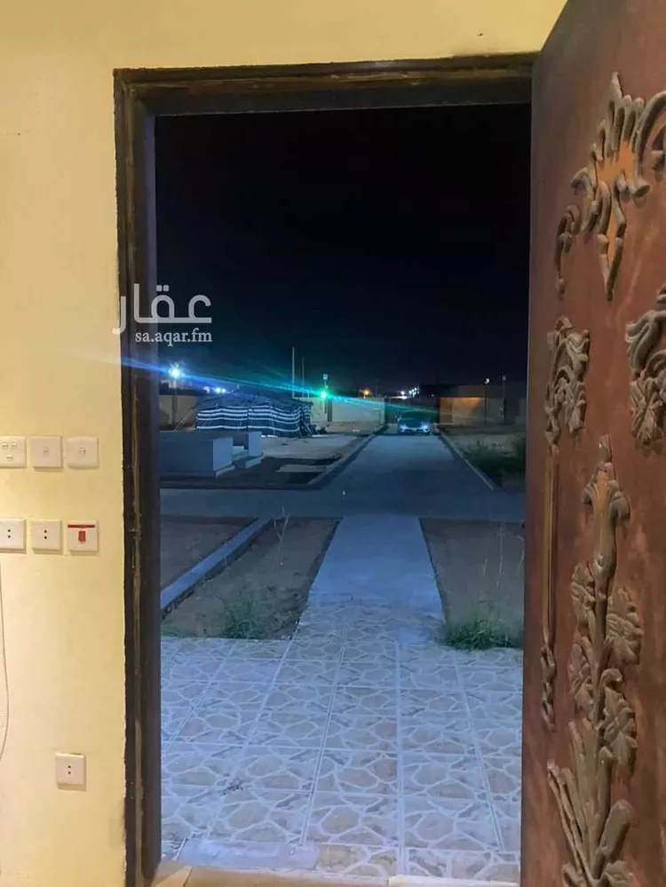 استراحة للبيع في شارع حارثة ابن النعمان, مدينة المزاحمية, منطقة الرياض