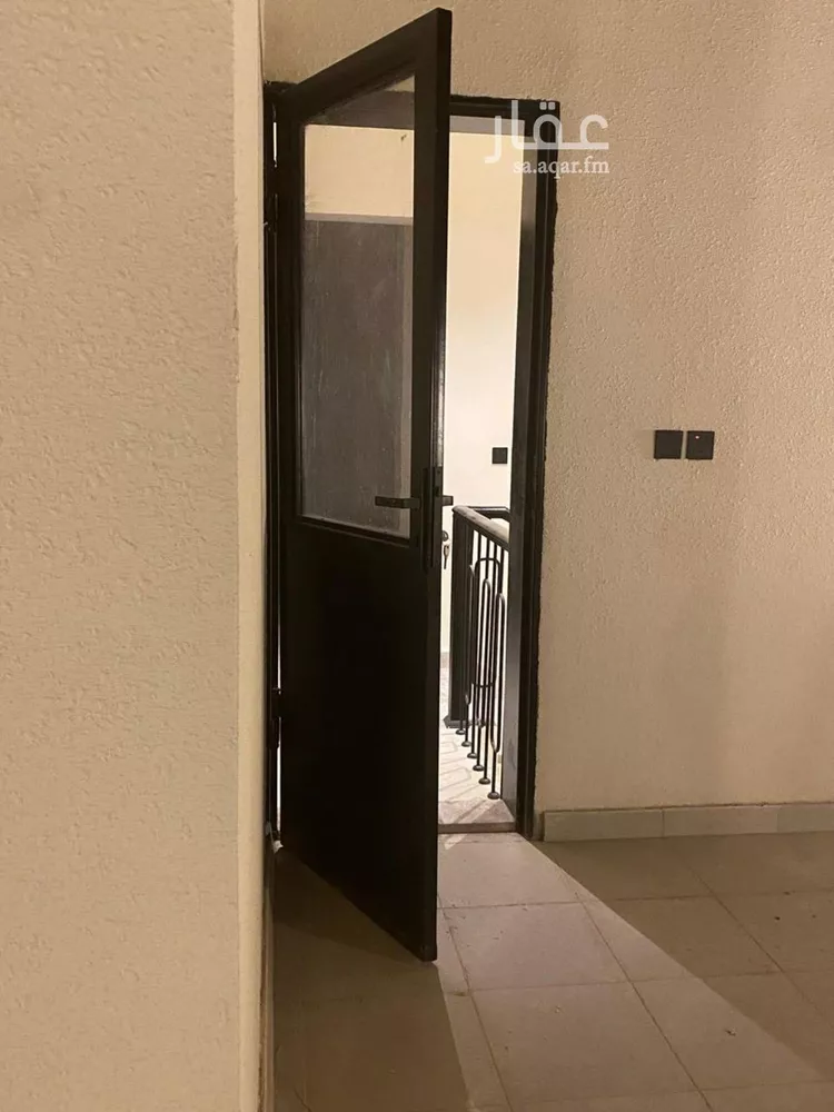 فيلا للبيع في شارع عبدالملك بن داود, حي الرمال, مدينة الرياض, منطقة الرياض صورة 2