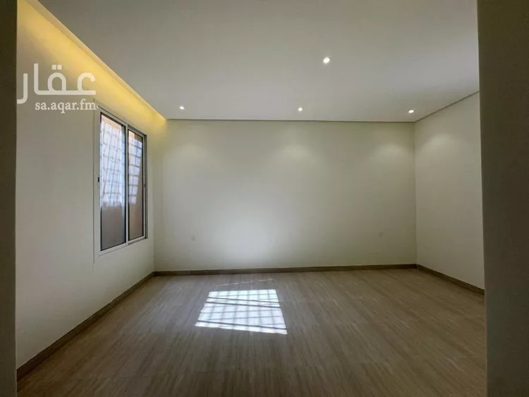 Floor for Rent in Riyadh Al Mahdiyah صورة 2