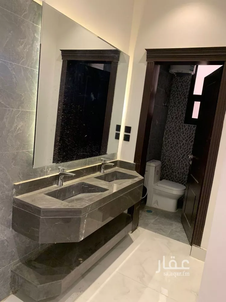 دور للبيع في شارع أحمد بن بركة, حي الرمال, مدينة الرياض, منطقة الرياض صورة 3