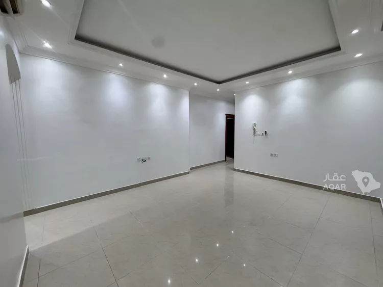 Floor for Rent in Riyadh Al Yasmin 7