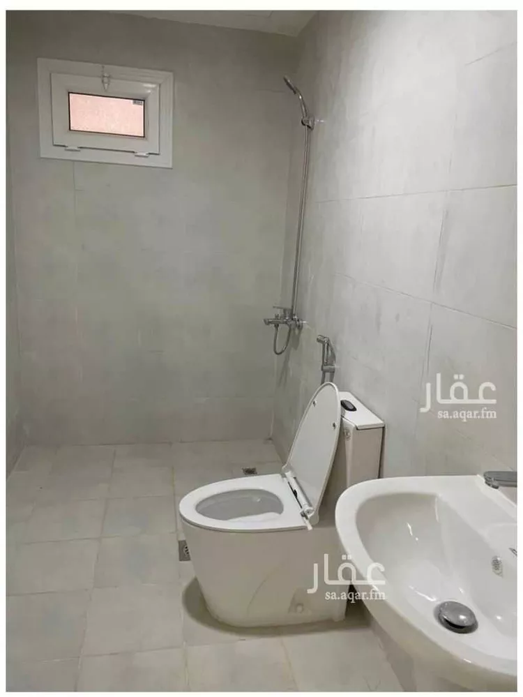 فيلا للإيجار في شارع 2119332, حي مطار الملك خالد الدولي, مدينة الرياض, منطقة الرياض 8