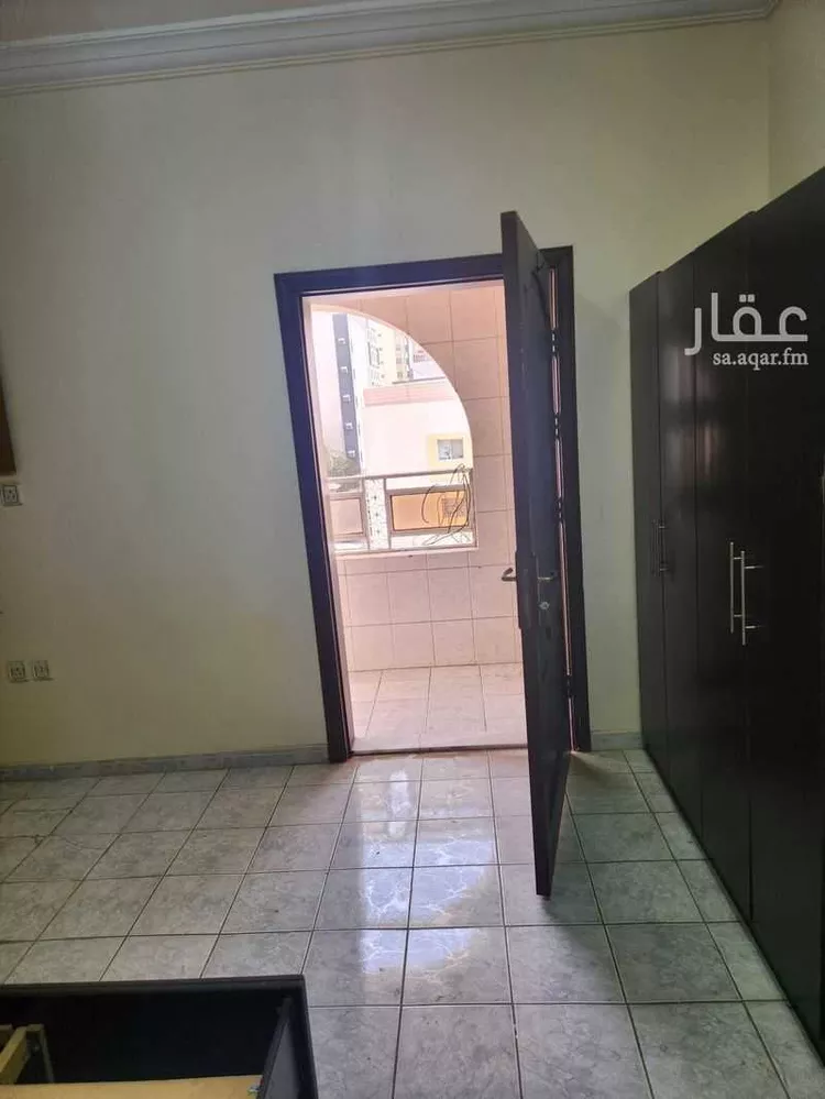 شقة للإيجار في شارع سعد بن معاذ ، حي الشرفية ، جدة ، جدة صورة 3