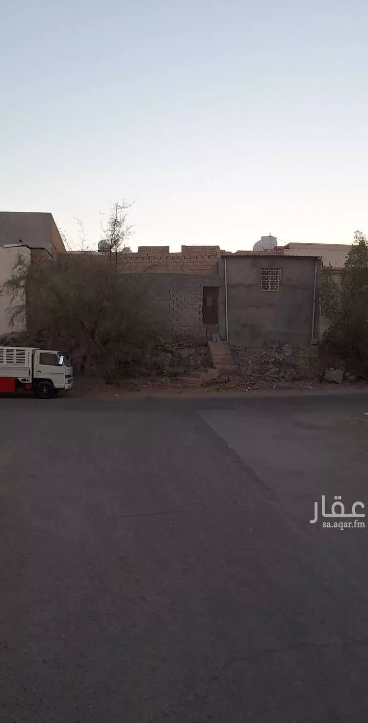 بيت للبيع في حي ، شارع طليب بن كثير القرشي ، حي عروة ، المدينة المنورة ، منطقة المدينة المنورة