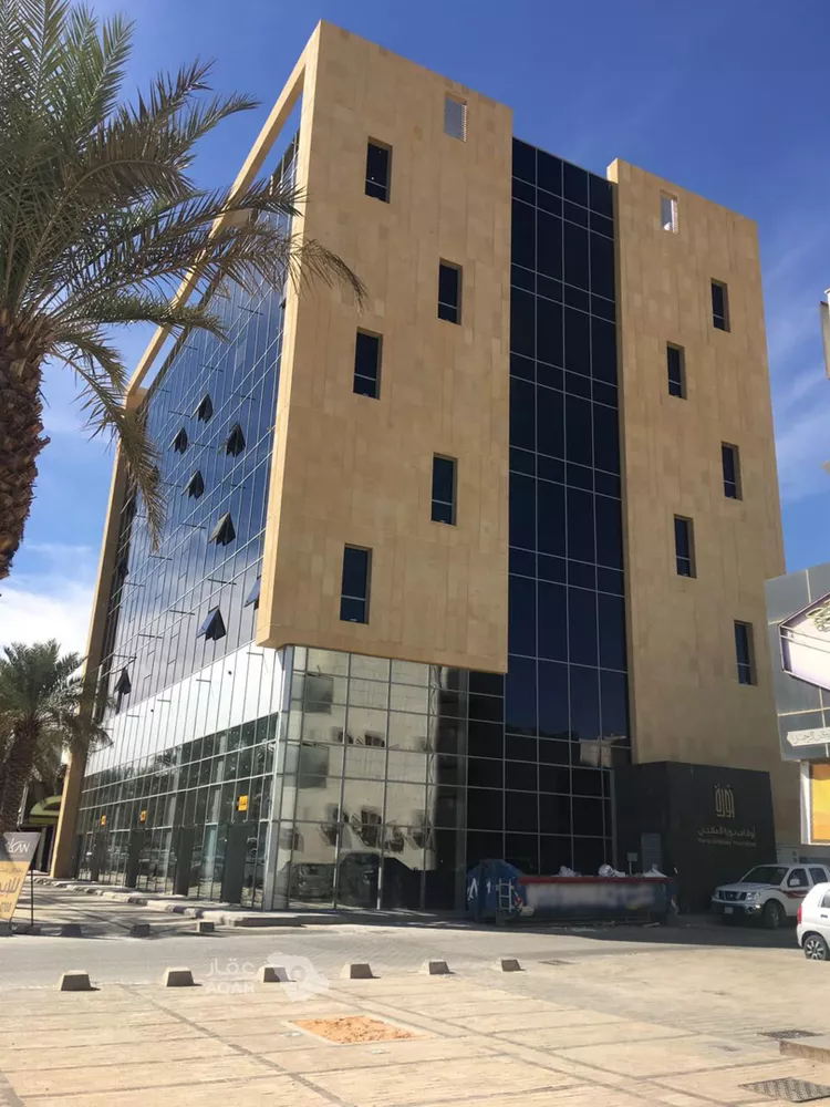 Commercial Office for Rent in Riyadh King Fahd