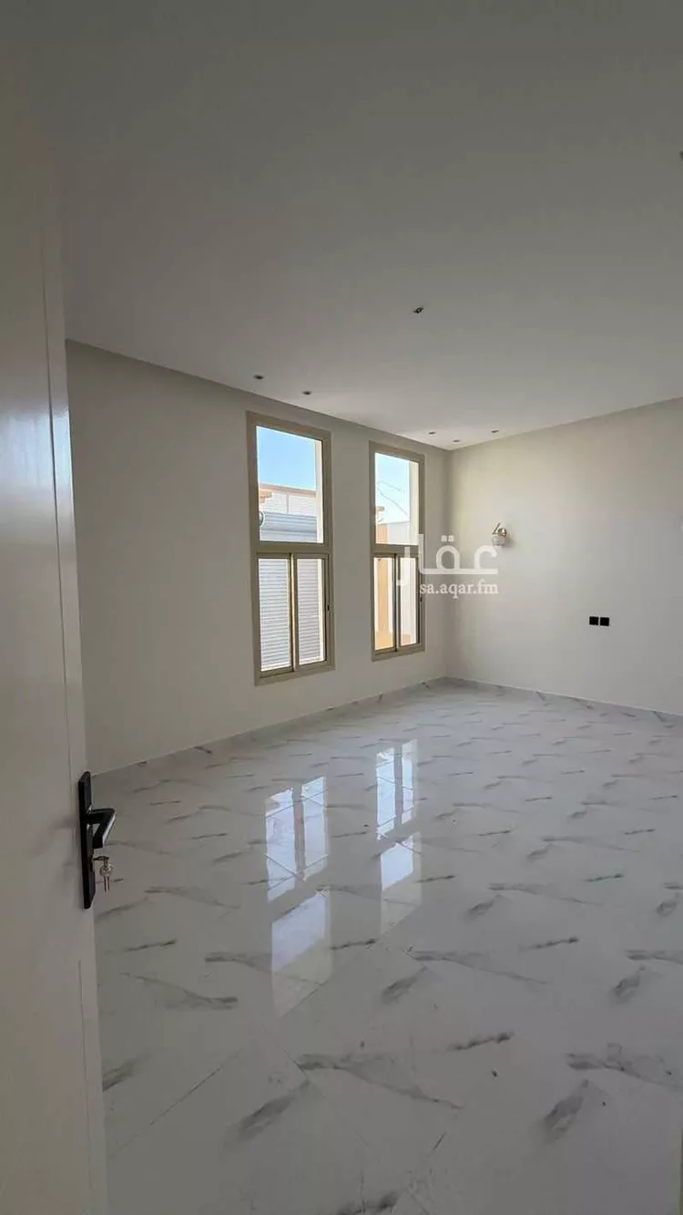 فيلا للبيع في شارع الارقم ابن عبدالله الحارث ، حي الشقة ، بريدة ، بريدة صورة 5