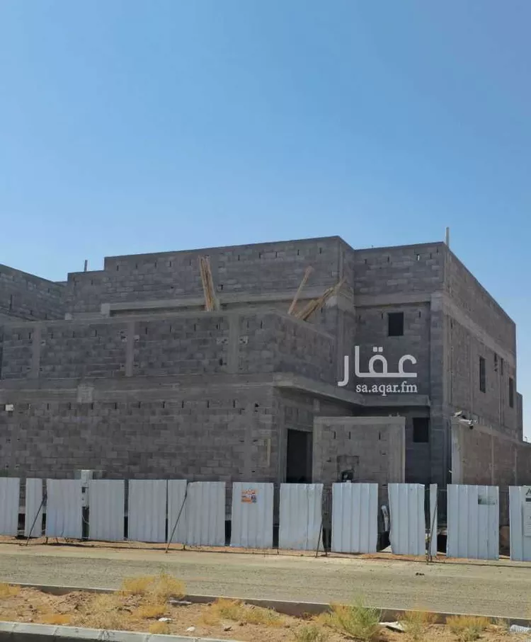 فيلا للبيع في شارع الطرفيه الغربيه ، حي قفار ، حائل ، منطقة حائل