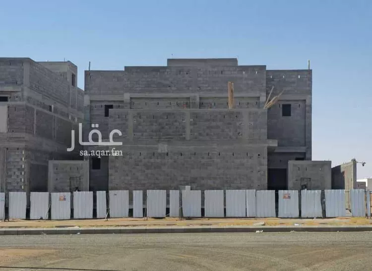 فيلا للبيع في شارع الطرفيه الغربيه ، حي قفار ، حائل ، منطقة حائل صورة 3