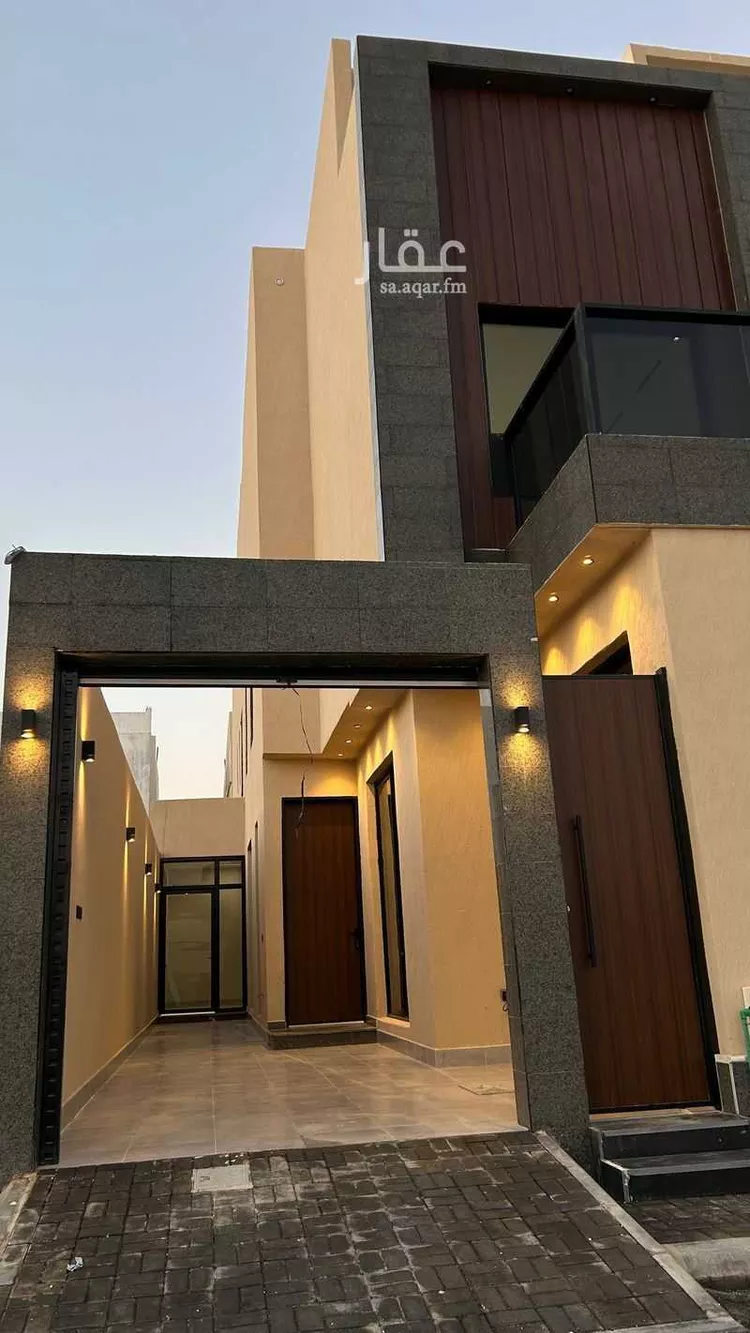 Floor for Sale in Riyadh Al Janadriyah 18