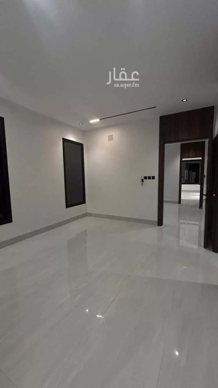 Floor for Sale in Riyadh Al Janadriyah 7