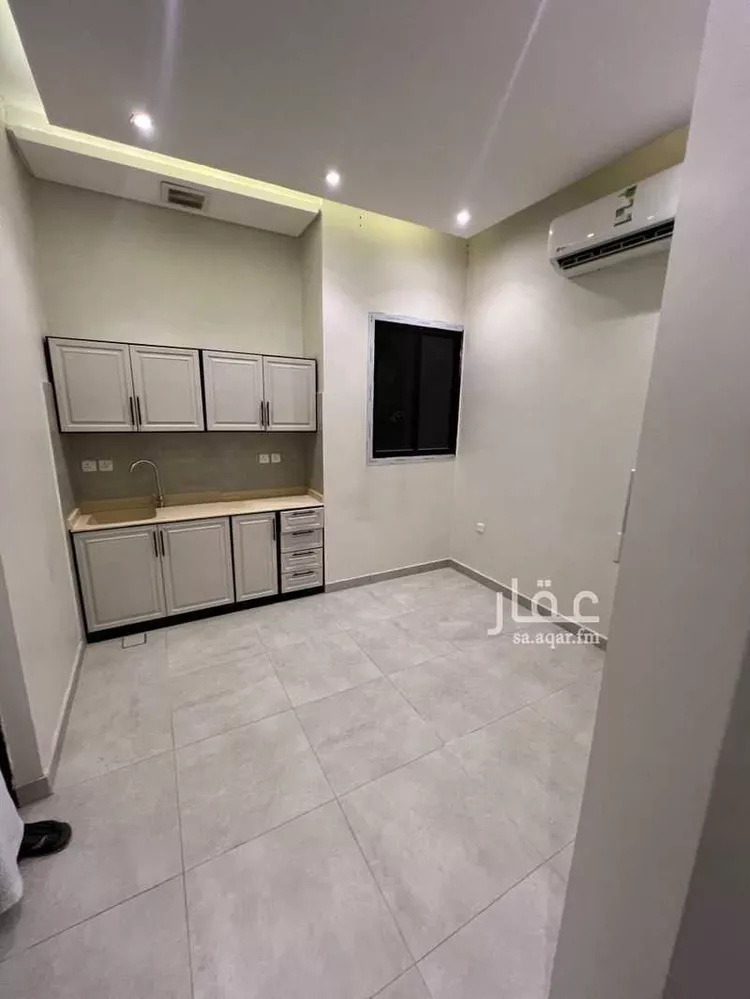 عمارة للإيجار في شارع ثابت بن حزم, حي أم الحمام الشرقي, مدينة الرياض, منطقة الرياض