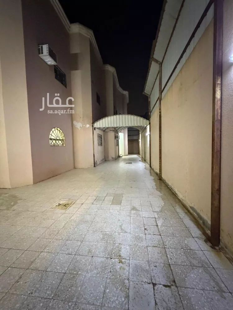فيلا للبيع في شارع المنقلة, حي اليرموك, مدينة الرياض, منطقة الرياض 19