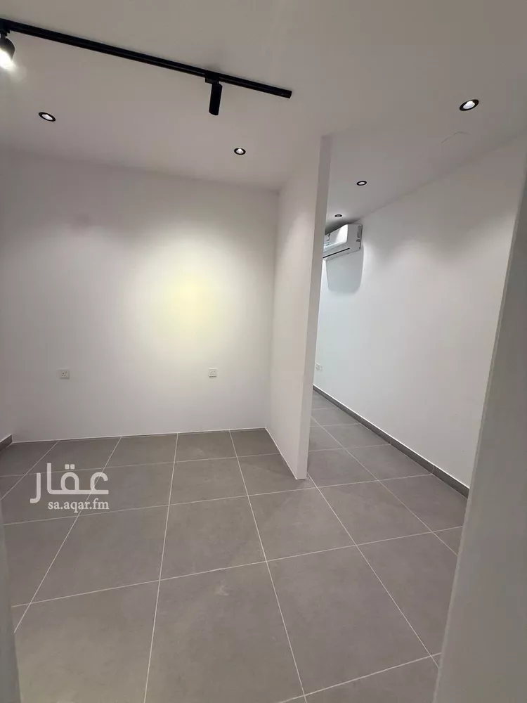 فيلا للإيجار في شارع 556, حي النرجس, مدينة الرياض, منطقة الرياض 22