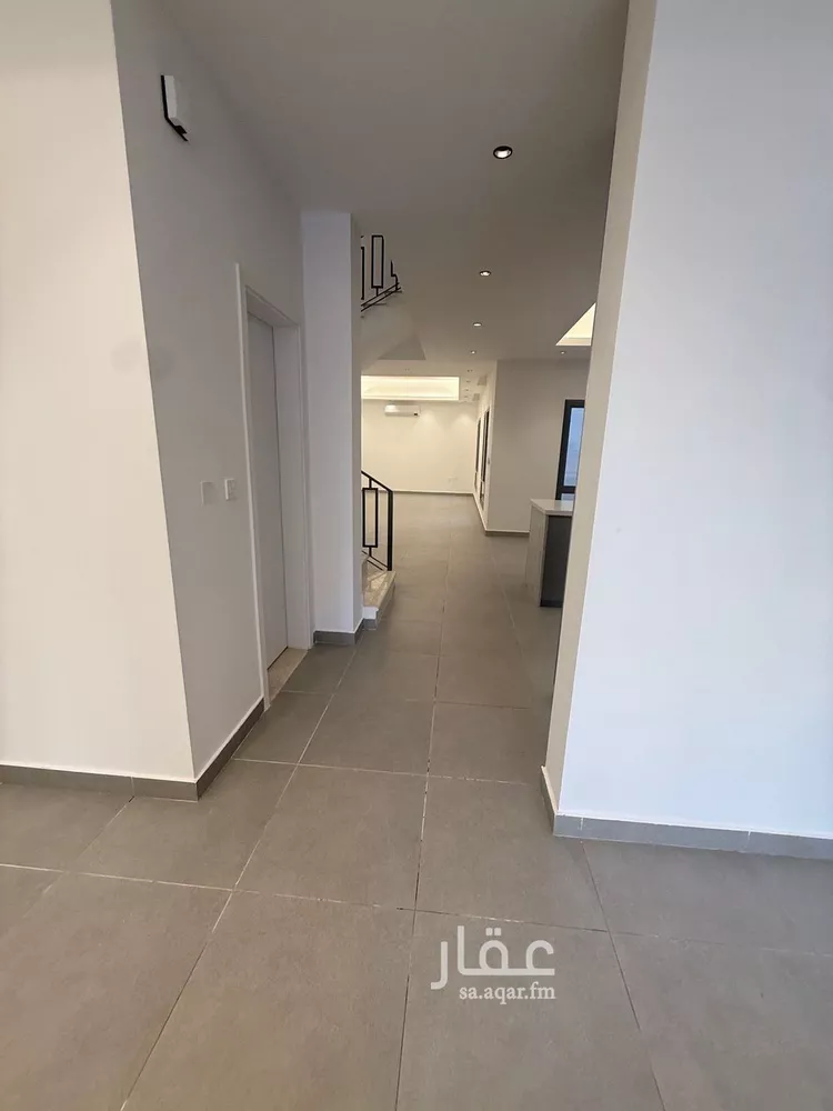 فيلا للإيجار في شارع 592, حي النرجس, مدينة الرياض, منطقة الرياض صورة 5