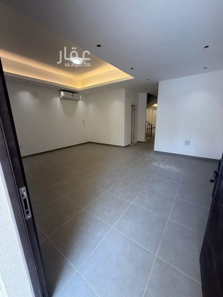 فيلا للإيجار في شارع 1016, حي النرجس, مدينة الرياض, منطقة الرياض 7
