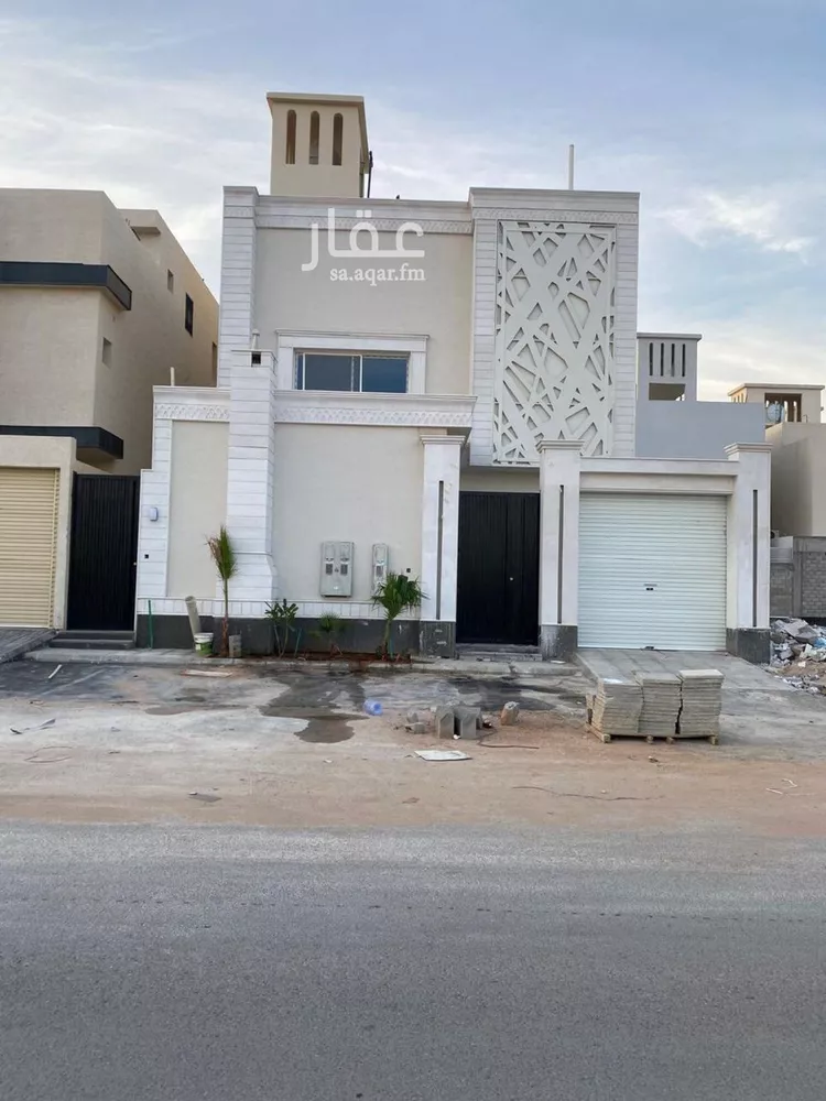 فيلا للبيع في شارع أبي محمد بن القاسم, حي الرمال, مدينة الرياض, منطقة الرياض