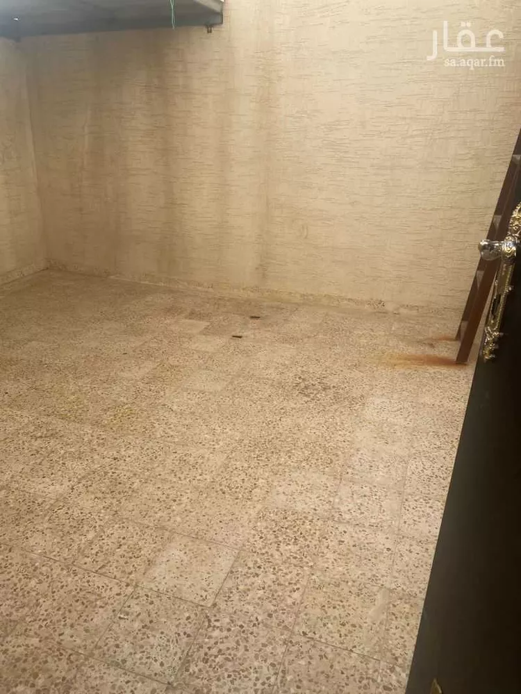 شقة للإيجار في شارع أبي عبيدة النابلسي ، حي عكاظ ، الرياض ، منطقة الرياض