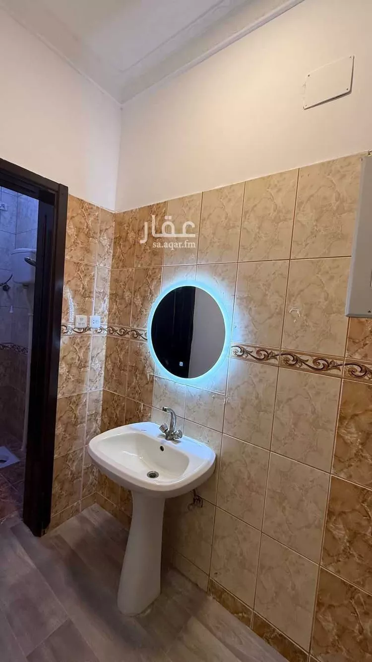 شقة للإيجار في شارع ابن زيادة ، حي الربوة ، تبوك ، منطقة تبوك صورة 4