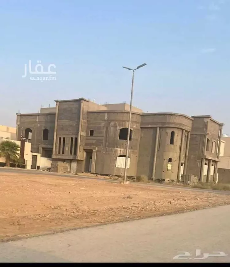 فيلا للبيع في شارع عبدالله بن سفيان, حي الملك فهد, مدينة عنيزه, منطقة القصيم