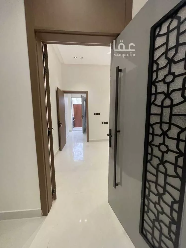 فيلا للبيع في شارع عقبة بن كعب, حي العريجاء الغربي, مدينة الرياض, منطقة الرياض 14