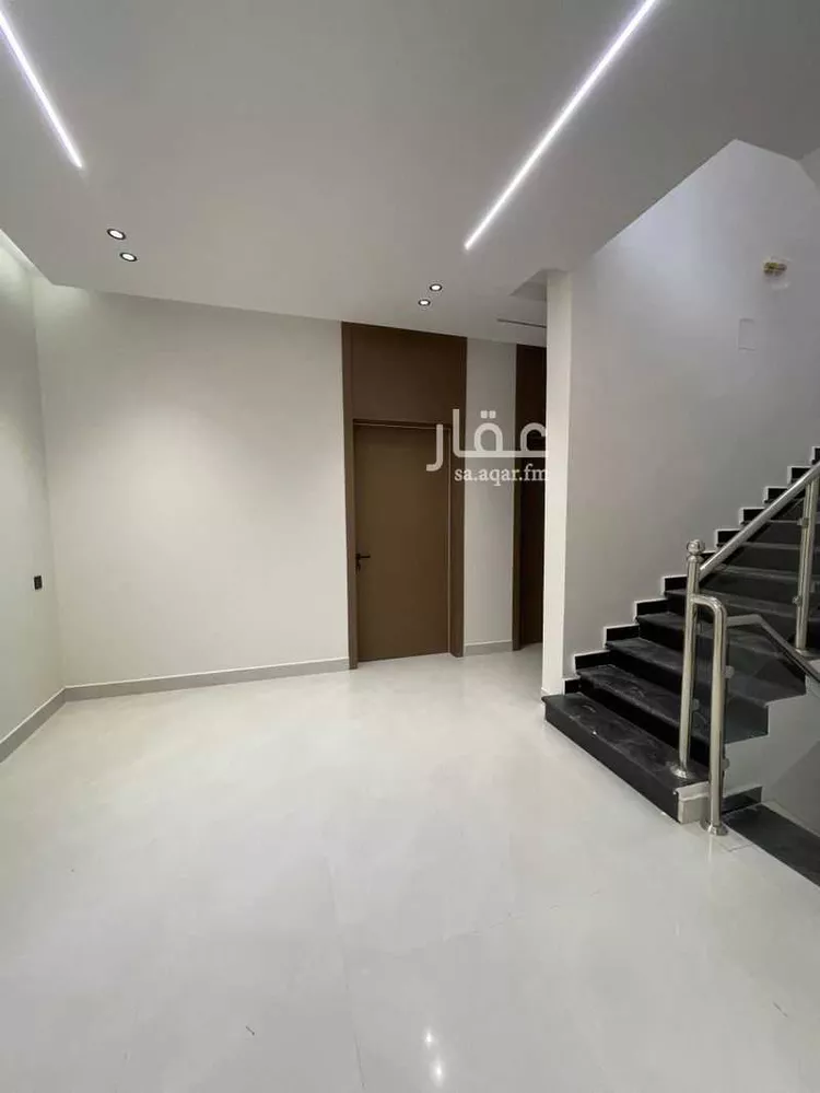 فيلا للبيع في شارع عقبة بن كعب, حي العريجاء الغربي, مدينة الرياض, منطقة الرياض 19