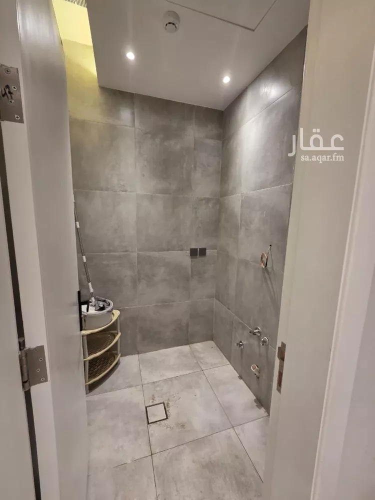 شقة للبيع في شارع وادي وج, حي الملقا, مدينة الرياض, منطقة الرياض صورة 2