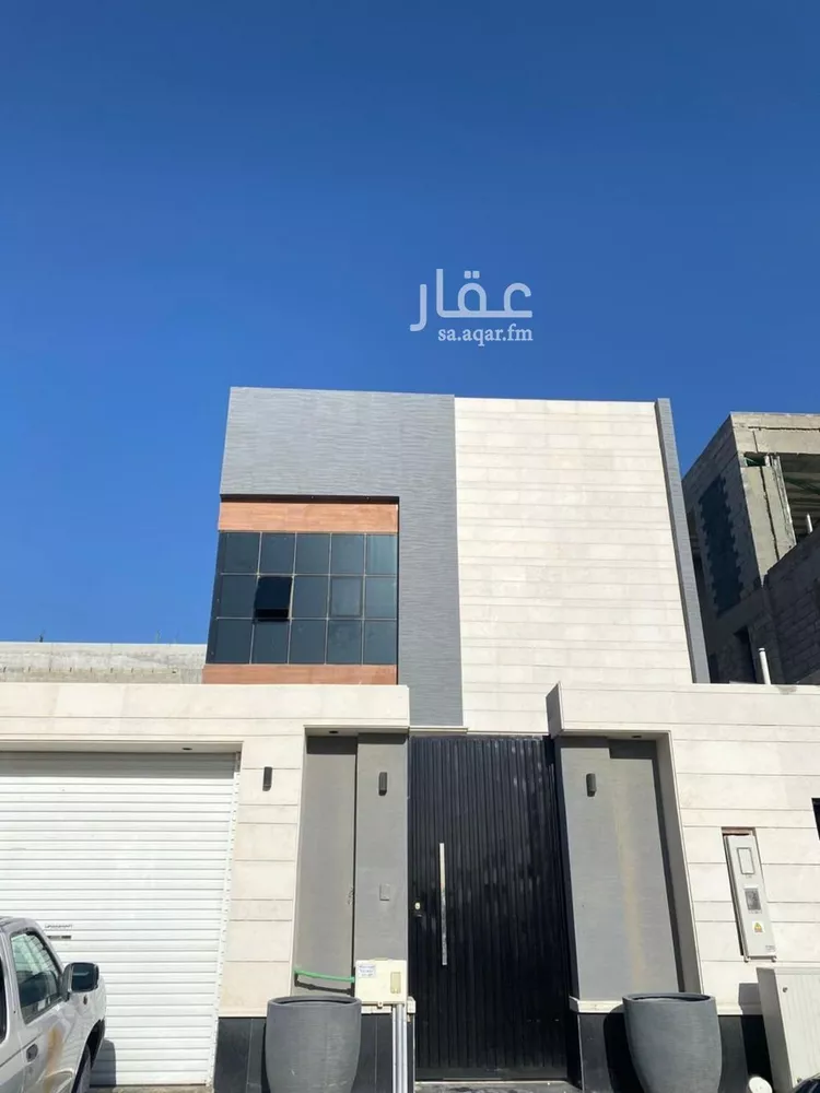 Villa for Sale in Riyadh Al Qirawan